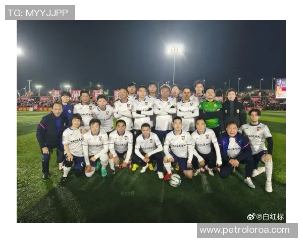 足球明星群体精彩瞬间合集展现他们的风采与魅力 足球明星群体精彩瞬间合集展现他们的风采与魅力