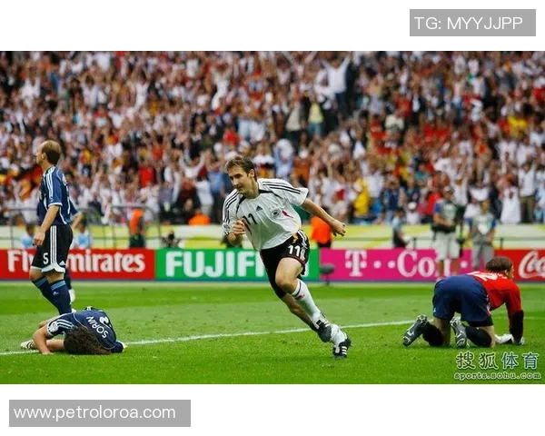 广州篮球队在世界杯预选赛中的崛起与成长历程全景回顾 广州篮球队在世界杯预选赛中的崛起与成长历程全景回顾