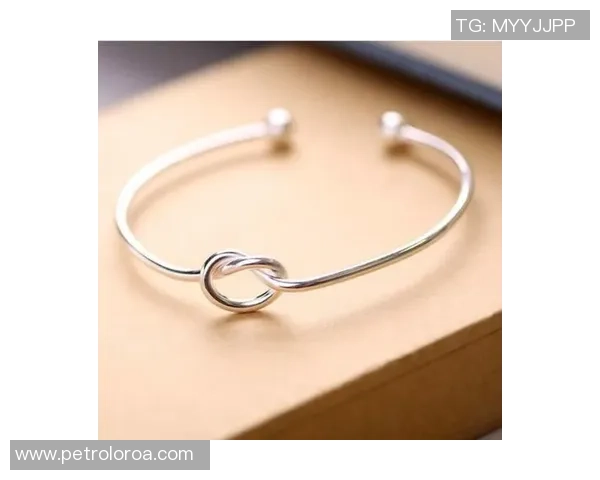 打造属于你的足球明星手环DIY教程轻松上手让你成为球场焦点